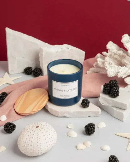 Vela Perfumada Amora Silvestre Candle & Co. 200g - Imagem 2